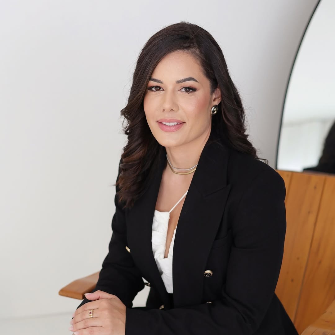 Caroline Nicolau